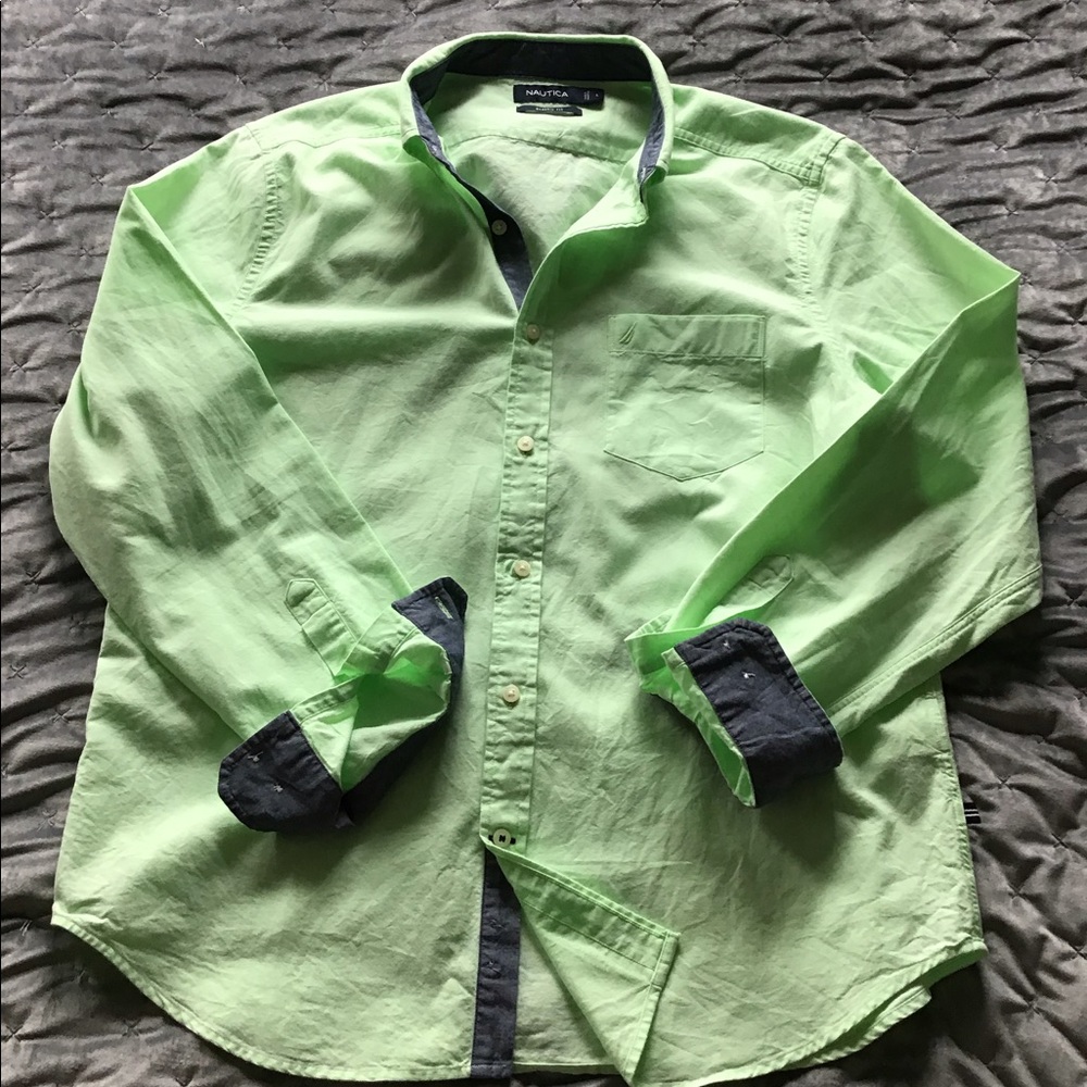 Men’s casual dress shirt